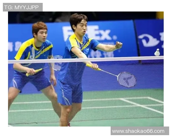 赛后复盘：重庆羽毛球队与深圳羽毛球队的团队协作与战术分析